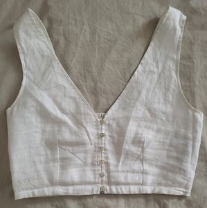 Madewell white linen V-neck crop top with elastic back
